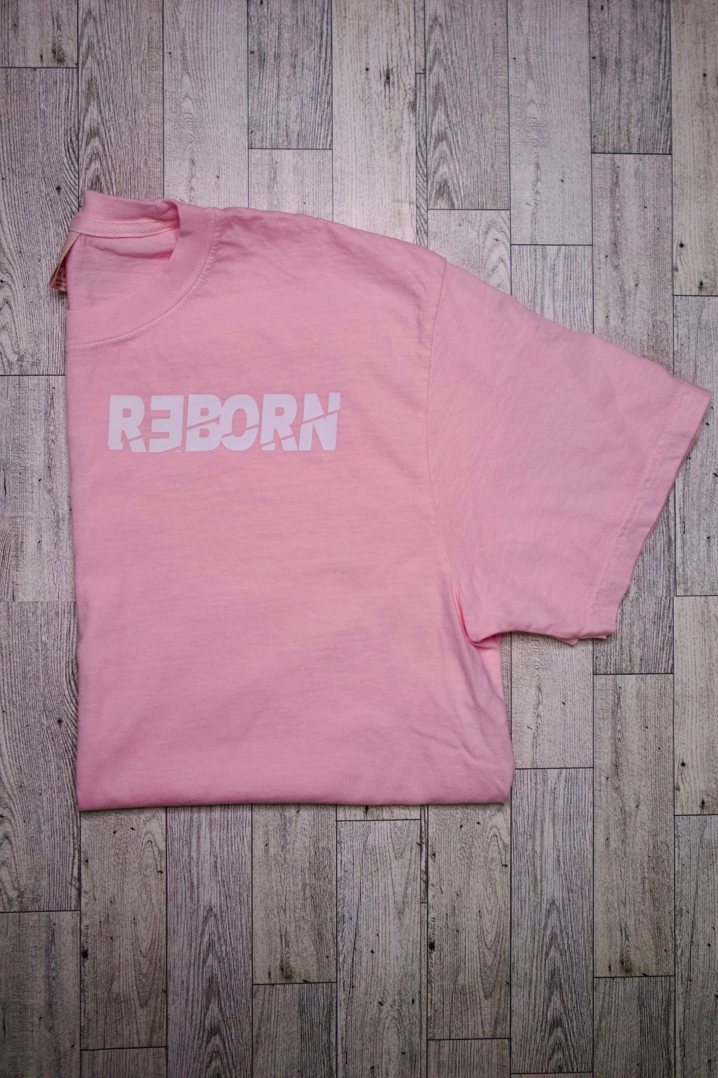 LOVE - REBORN TRADEMARK T-SHIRT - PINK
